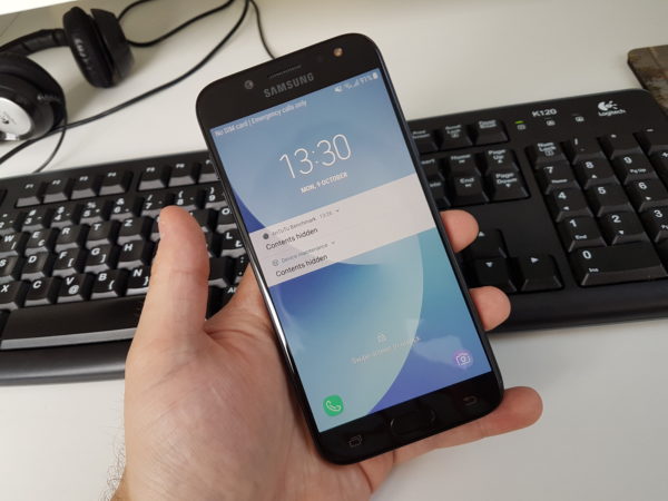 Galaxy J5 dobro pristaje u ruci, te je ugodan za korištenje.